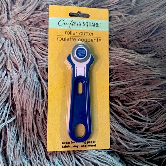 1~Crafter’s Square Roller Cutter - Picture 2 of 2